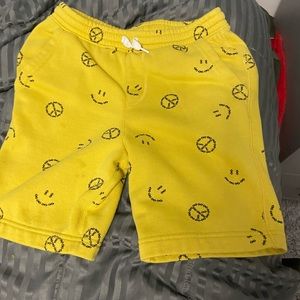 Yellow skateboard smiley hoodie with matching pants (kids)